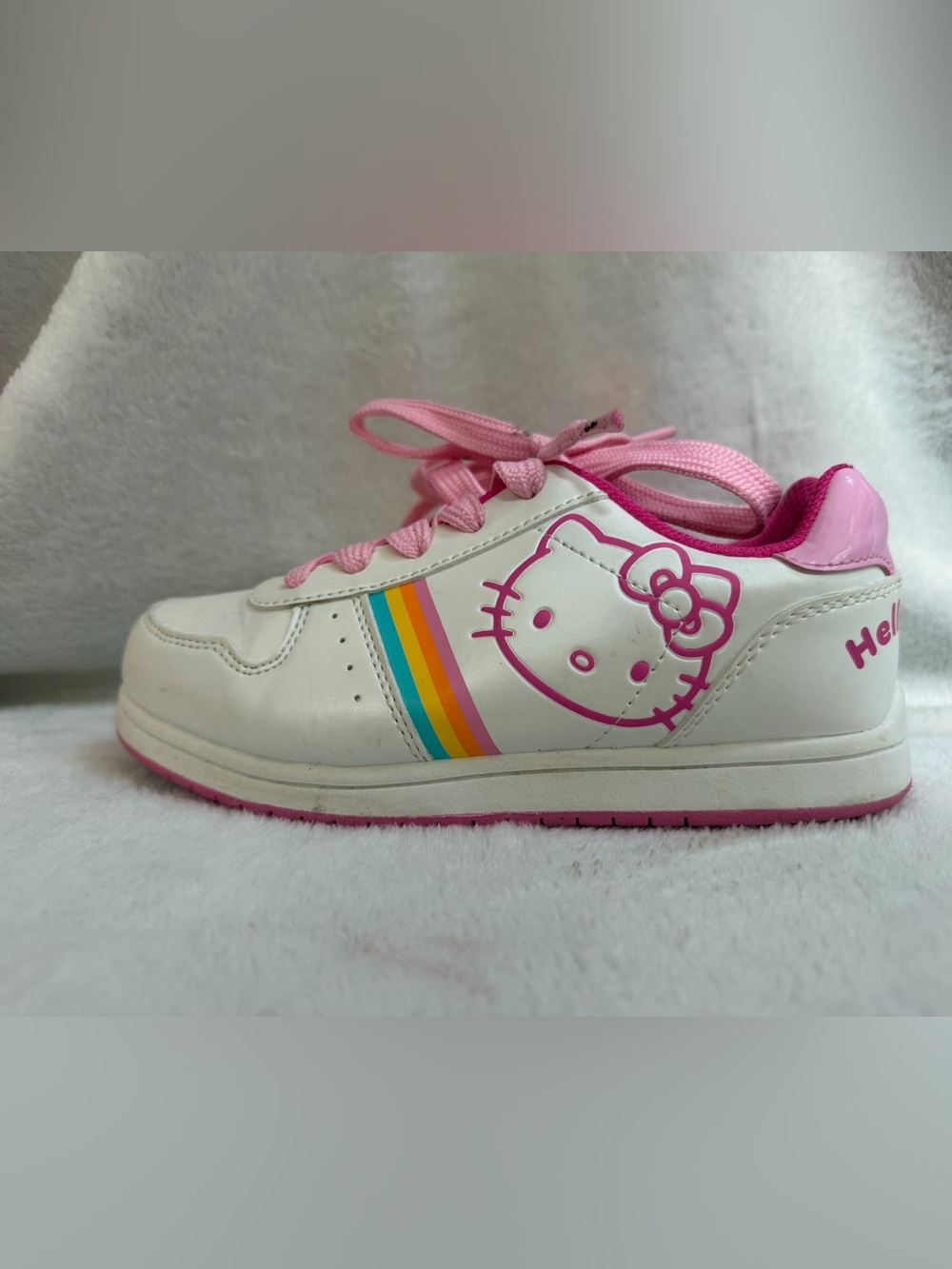 Hello Kitty Girls Size 2 Rainbow Lace-Up Sneakers White Pink Kawaii Shoes